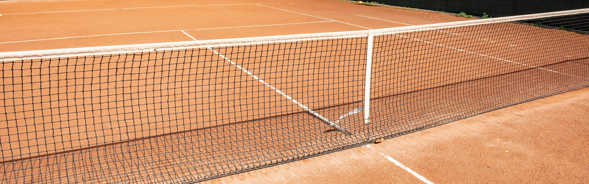Circolo Tennis Genova | Corsi Tennis Adulti | Campo Tennis Manesseno | Tennis Coperto Genova